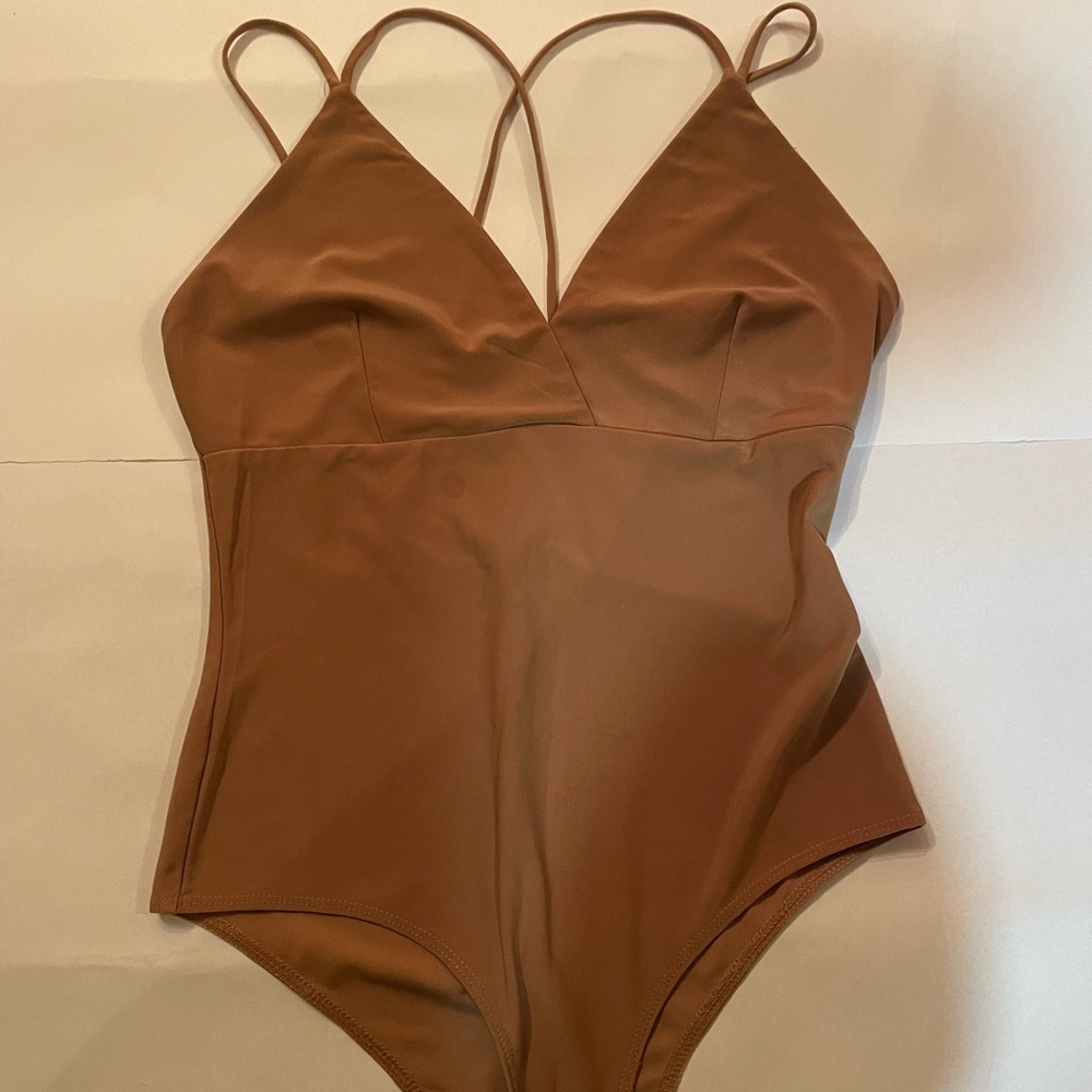 💛 strappy bodysuit